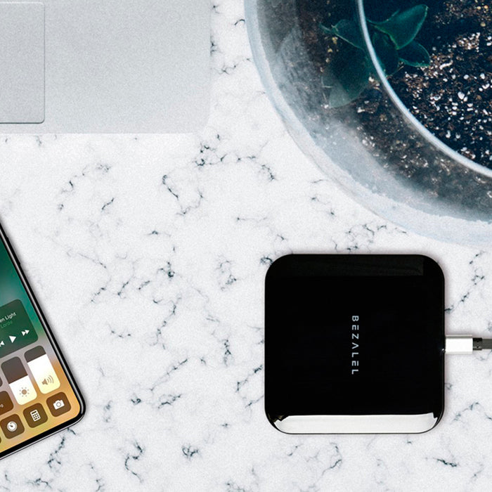Bezalel Futura X Wireless Charging Pad